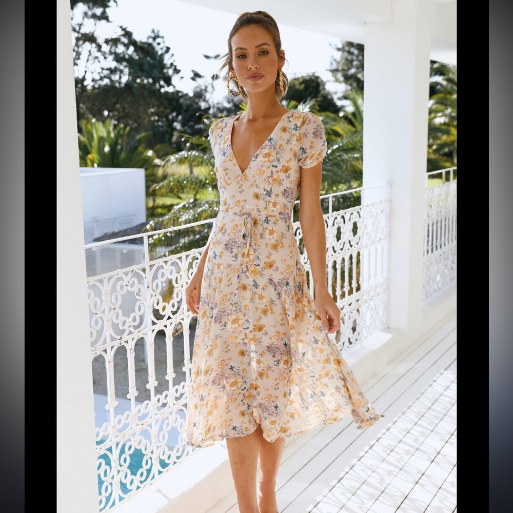 Hello Molly Floral Dress with Tie Waist, US Size 6